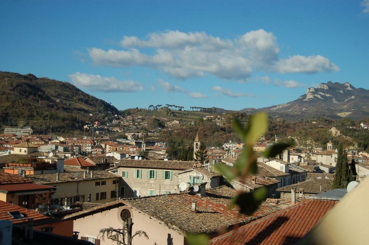A Casa Di Lola Ascoli Piceno Exterior foto
