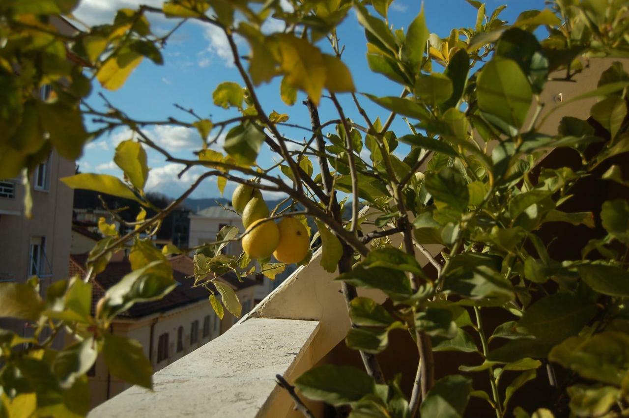 A Casa Di Lola Ascoli Piceno Exterior foto